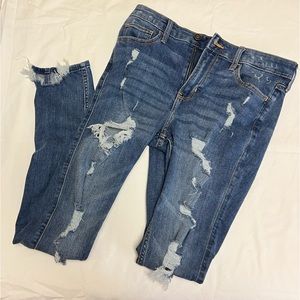 Hollister Skinny Jeans. WORN ONCE.